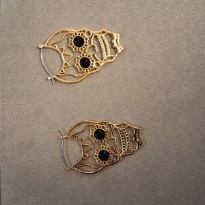 Sugar skull earrings 💀